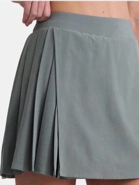 Avia Pleated Skirt | XS